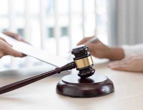 7 Reasons to Keep a Misdemeanor and Defense Lawyer on Speed Dial